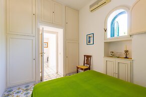 Capri Turquoise by Napoliapartments