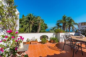 Capri Turquoise by Napoliapartments