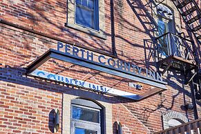 Perth County Inn