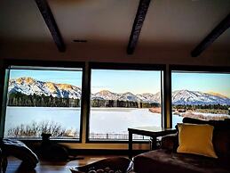 Epiphany 5 Bedroom Home by RedAwning