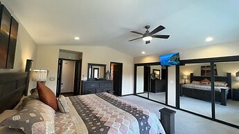 Epiphany 5 Bedroom Home by RedAwning