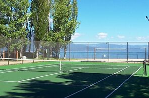 Epiphany 5 Bedroom Home by RedAwning