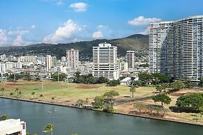 Oahu Royal Garden At Waikiki 1711 Condo