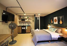 One Living by Roots Rentals