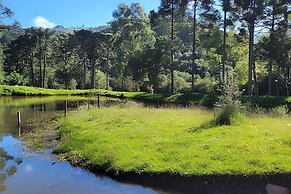Cabana Pequeno Bosque Com Vista - o Rio, à 15 km da cidade
