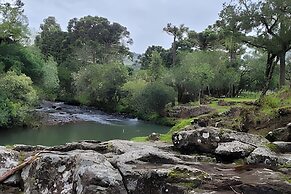 Cabana Pequeno Bosque Com Vista - o Rio, à 15 km da cidade