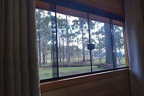 Cabana Pequeno Bosque Com Vista - o Rio, à 15 km da cidade