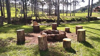 Cabana Pequeno Bosque Com Vista - o Rio, à 15 km da cidade
