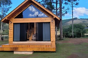 Cabana Pequeno Bosque Com Vista - o Rio, à 15 km da cidade