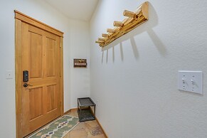 Winter Park Condo w/ Balcony & Mtn Views!