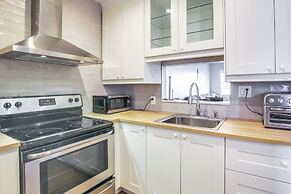 Community Pool: Lauderhill Vacation Rental