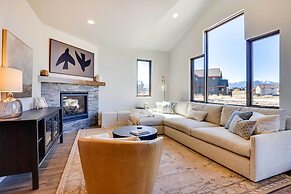 Cozy Tabernash Home w/ Fireplace & Mountain Views
