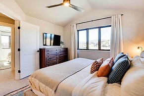 Cozy Tabernash Home w/ Fireplace & Mountain Views