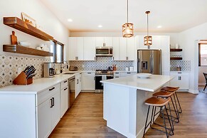 Cozy Tabernash Home w/ Fireplace & Mountain Views