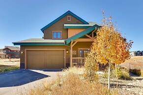 Cozy Tabernash Home w/ Fireplace & Mountain Views