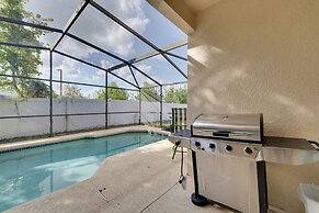 Sunlit Davenport Family Home w/ Lanai & Gas Grill!