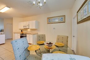 Sunlit Davenport Family Home w/ Lanai & Gas Grill!