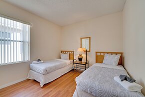 Sunlit Davenport Family Home w/ Lanai & Gas Grill!