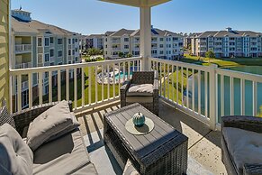 Cozy Myrtle Beach Escape w/ Balcony & Pool Access!