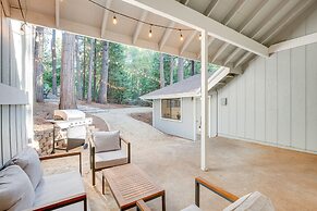 Pollock Pines Cabin: Game Room w/ A/C & Heat!