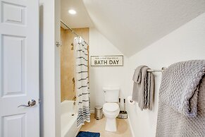 Pollock Pines Cabin: Game Room w/ A/C & Heat!