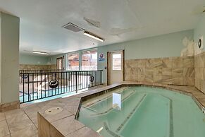 Private Balcony & Mtn Views: Granby Studio!