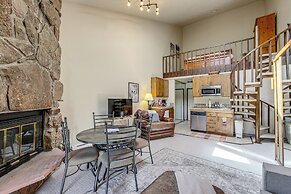 Private Balcony & Mtn Views: Granby Studio!