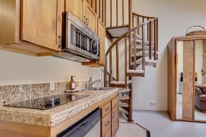 Private Balcony & Mtn Views: Granby Studio!