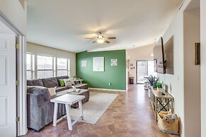 Inviting Bullhead City Gem: 3 Mi to Colorado River