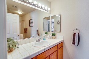 Inviting Bullhead City Gem: 3 Mi to Colorado River