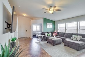 Inviting Bullhead City Gem: 3 Mi to Colorado River