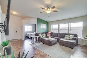 Inviting Bullhead City Gem: 3 Mi to Colorado River