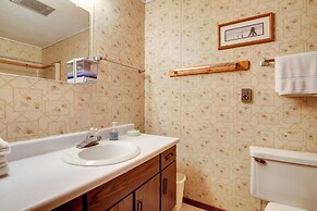 'buckhorn' - Slopeside Iron River Cabin w/ Sauna