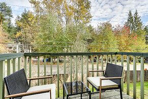 Beautiful Kenmore Retreat Near Marina & Beach!