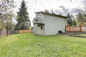 Beautiful Kenmore Retreat Near Marina & Beach!