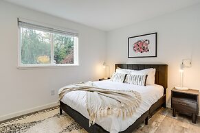Beautiful Kenmore Retreat Near Marina & Beach!