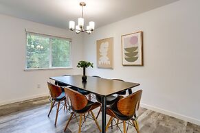 Beautiful Kenmore Retreat Near Marina & Beach!