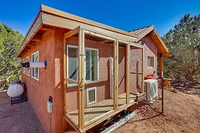 Kanab Studio Escape: Stargaze, Hike, Relax!