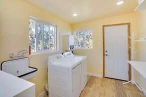 Kanab Studio Escape: Stargaze, Hike, Relax!