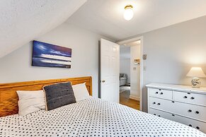 Condo w/ Deck & Grill < 5 Miles to Loon Mountain!