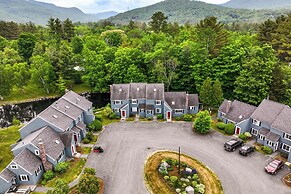 Condo w/ Deck & Grill < 5 Miles to Loon Mountain!