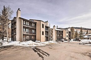 Cozy East Vail Condo ~ 6 Mi to Vail Village!