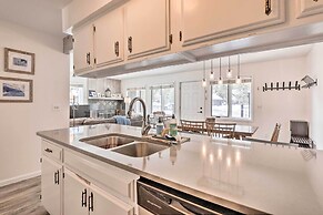 Cozy East Vail Condo ~ 6 Mi to Vail Village!