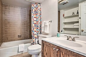 Cozy East Vail Condo ~ 6 Mi to Vail Village!