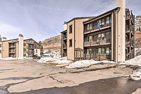 Cozy East Vail Condo ~ 6 Mi to Vail Village!