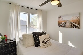 Updated Topock Home w/ Deck & Fire Pit!