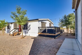 Updated Topock Home w/ Deck & Fire Pit!