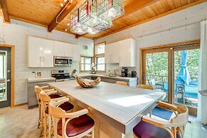 Gorgeous Bushkills Lodge w/ Pool Access!