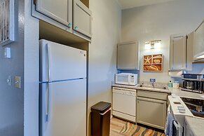 Dog-friendly Ocean Shores Condo w/ Balcony & Views