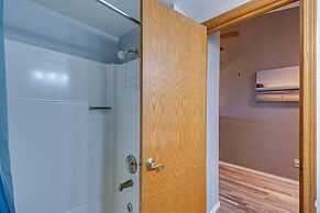 Dog-friendly Ocean Shores Condo w/ Balcony & Views